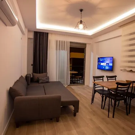 Eva Aparthotel *