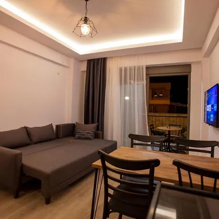 Hotel de apartamente Eva 4*